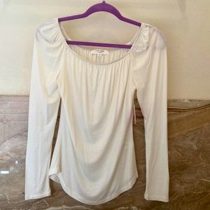 Beautiful Creamy White Long Sleeve Shirt, size M